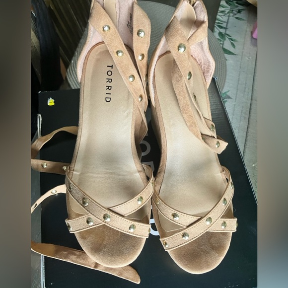 Torrid Wedges - Picture 3 of 4